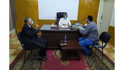 نائب محافظ الوادي الجديد تعقد لقاء مع المشاركين بمسابقة جائزة مصر للتميز الحكومي