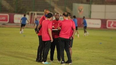 موسيماني يستفسر عن موعد مباراة الأهلي بكأس مصر