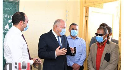 محافظ قنا يتابع انتظام العملية الانتخابية فى ثانى ايام التصويت | صور