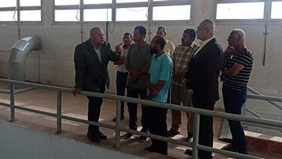 نائب محافظ الجيزة يتفقد مشروع الصرف الصحي ومحطة مياه الشرب بناهيا | صور