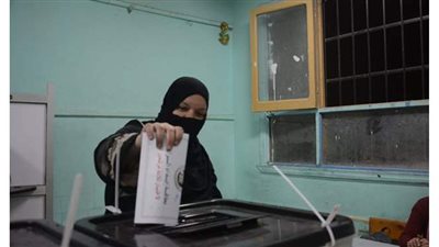 انتخابات مجلس النواب 2020.. استمرار حضور الناخبين للإدلاء بأصواتهم في مدرسة الفؤاد بالجيزة