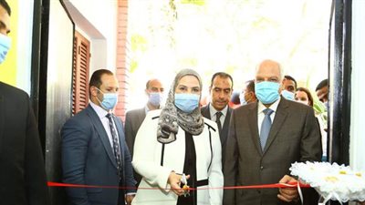 وزيرة التضامن تفتتح أكبر مجمع لأطفال وكبار بلا مأوى