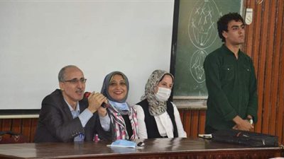 لقاء تعريفي لوكيل تكنولوجيا الزقازيق مع الطلاب الجدد