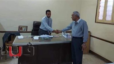 رئيس مدينة إسنا يتفقد لجان انتخابات النواب بالأقصر| صور