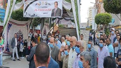 محافظ البجيرة يتفقد اللجان الانتخابية بمركز ومدينة إيتاي البارود