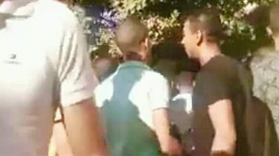 اشتباكات بالأيدي بين أنصار مرشحين أمام لجنة بفيصل