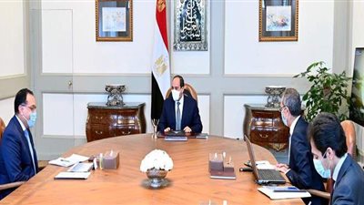 السيسي يتابع الموقف التنفيذي لمشروعات قطاع الاتصالات وتكنولوجيا المعلومات