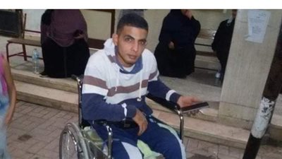 معاق  على كرسي متحرك يشارك في انتخابات النواب بالجيزة: عشان أهل دائرتي