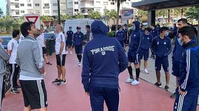 لاعبو بيراميدز يعاينون ملعب مولاي عبد الله  قبل نهائي الكونفدرالية | صور