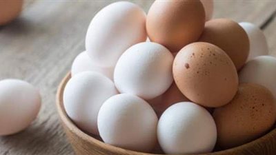 خبير تعذية يشرح الفرق بين البيض ذي القشرة البنية والبيضاء