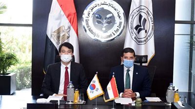 الاستثمار تبحث مع السفير الكوري إجراءات جذب الاستثمارات الكورية