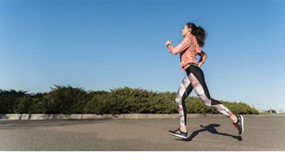 أستاذ أورام يستعرض  دراسة عن  أهمية ممارسة الرياضة في تقليل خطر الإصابة بالسرطان| فيديو