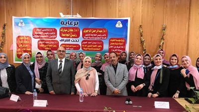 معرضي فنون للطالبات بكلية التربية للطفولة المبكرة بالمنوفية