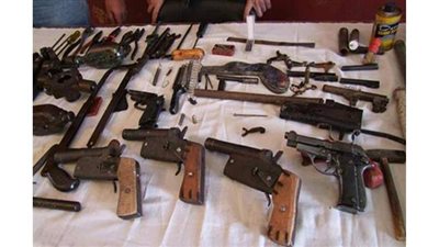 الأمن العام يضبط 54 قطعة سلاح نارى و 100 قضية مخدرات