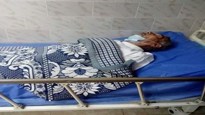 بعد لجوئه للإعلام.. والد بوسي يجري عملية جراحية فى عينه | صور