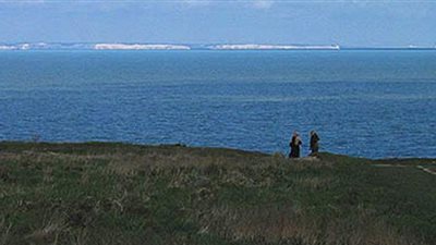 مصرع شخص في عملية إنقاذ مهاجرين إلى فرنسا