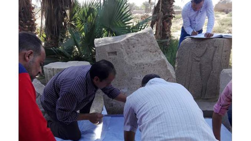 بعض القطع الأثرية