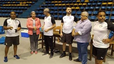 سحر عبد الحق تحضر تدريبات منتخب كرة الصالات | صور