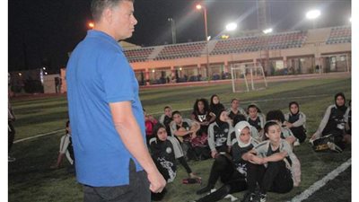 المدير الفني لمنتخب الكرة النسائية يجتمع بلاعبي دجلة وكفر سعد