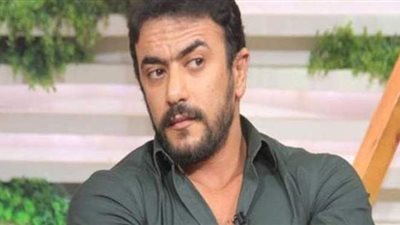 أحمد العوضي يوجه رسالة لنجل الشهيد أحمد منسي  أول يوم دراسة له