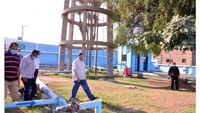 محافظ أسيوط يتفقد سير العمل بمحطتي معالجة صرف صحي ومياه الشرب بأبوتيج|  صور