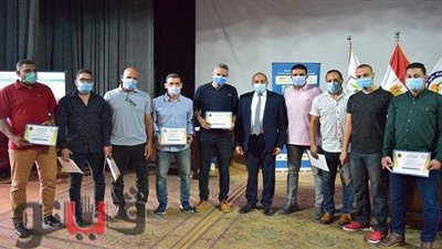 تكريم فريق العاملين بجامعة بني سويف الفائز بدورة المصالح الحكومية لكرة القدم