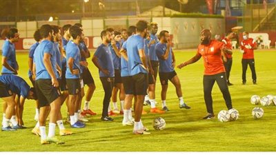 مدرب الأهلي يعتمد على العناصر البديلة أمام الطلائع