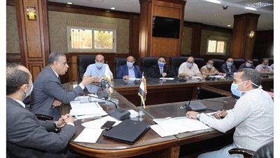 محافظ سوهاج يترأس اجتماع وحدة تنسيق المبادرة الرئاسية 