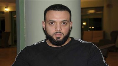 شقيق هيثم أحمد زكي يعلن خطبته على فتاة تركية.. وهالة فؤاد تظهر فى الخلف