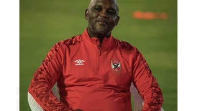 موسيماني يبحث عن حل لأزمة وسط الملعب أمام الجيش