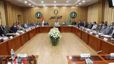 محافظ المنوفية: مكتبى مفتوح دائما أمام المستثمرين | صور