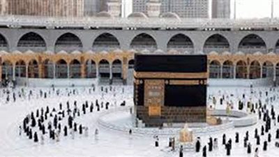 السعودية تشترط الحجز المسبق للصلاة في الحرم و تحليل كورونا للمعتمرين
