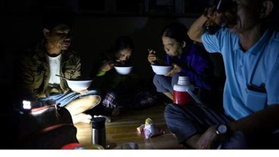 مقتل 13 شخصًا على الأقل وفقد العشرات في إعصار فيتنام | فيديو