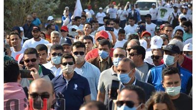 وزير الشباب يتقدم ماراثون المشي بالإسماعيلية احتفالا بذكرى انتصارات أكتوبر | صور