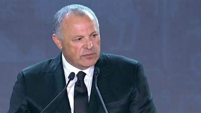 أبوريدة يجتمع برئيس الكاف.. وإعلان مواعيد دوري أبطال أفريفيا خلال ساعات