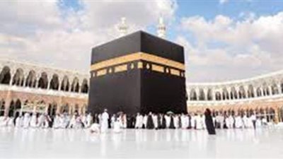 السعودية تشترط تقسيم المعتمرين القادمين من الخارج على مجموعات