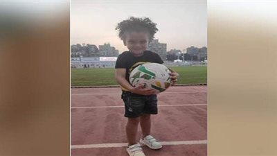 عبدالله جمعة يصطحب شقيقه لتدريبات الزمالك