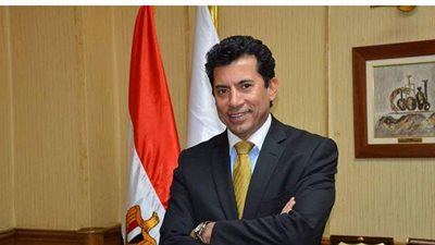 وزير الشباب والرياضة يحسم موقف رئيس ومجلس الزمالك خلال ساعات