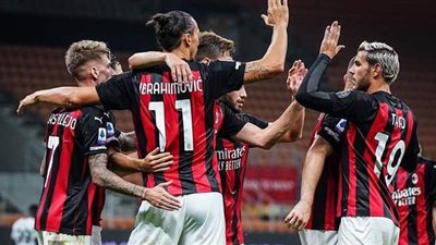 ميلان يفوز بسهولة على سبارتا براج 0/3 في الدوري الأوروبي