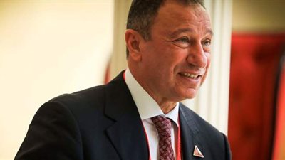 الخطيب معشوق الجماهير الأهلاوية يحتفل بعيد ميلاده الـ 66