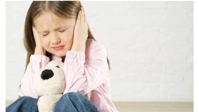 مرض التوحد عند الأطفال.. تعرف على أسبابه وأعراضه