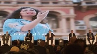 نواب ورؤساء الأحزاب ورؤساء تحرير الصحف يشاركون فى الصالون السياسي لـ 