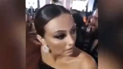 بشرى تحتفل بخطوبتها في حفل ختام مهرجان الجونة السينمائي | فيديو