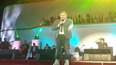 عمرو دياب يرد على مشجع الزمالك: 