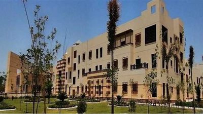 وزير التعليم العالي يستعرض مميزات جامعة الملك سلمان.