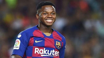 برشلونة يهنئ لاعبه أنسو فاتي لبلوغه 18 عامًا