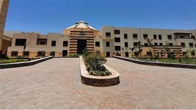 الرئيس السيسي يتفقد جامعة الملك سلمان عقب افتتاحها