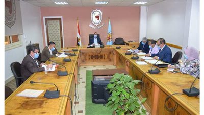 التعليم المدمج بجامعة سوهاج يناقش خطة العمل خلال الفصل الدراسي الأول