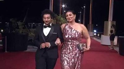 توم وجيري .. مقالب وخلافات كوميدية تلخص علاقة وفاء عامر بابنها