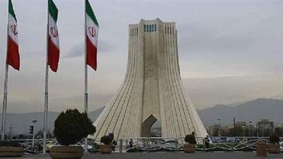 إيران تعلن عن تراجع طفيف في عدد إصابات ووفيات كورونا